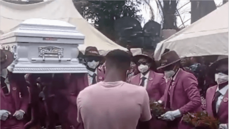 Osinachi: Ekwueme singer finally buried in Abia | NN NEWS
